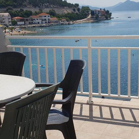 Apartmani Alfijo Klek Exteriör bild