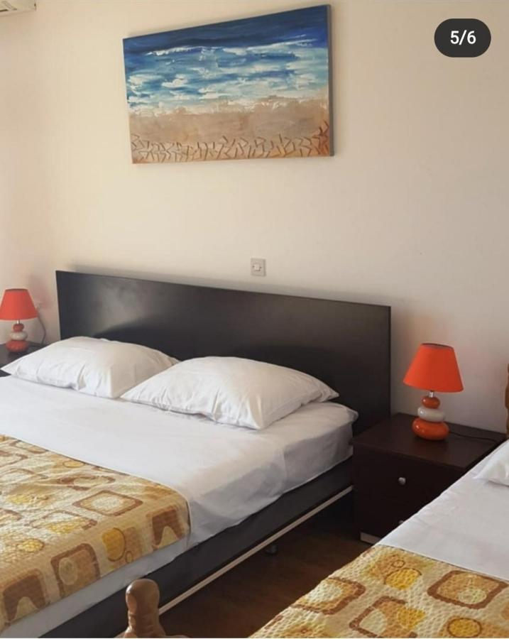 Apartmani Alfijo Klek Exteriör bild
