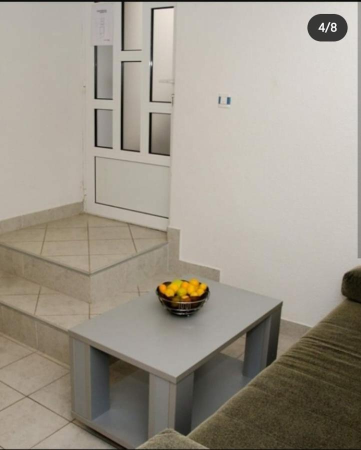 Apartmani Alfijo Klek Exteriör bild