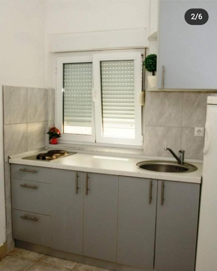 Apartmani Alfijo Klek Exteriör bild